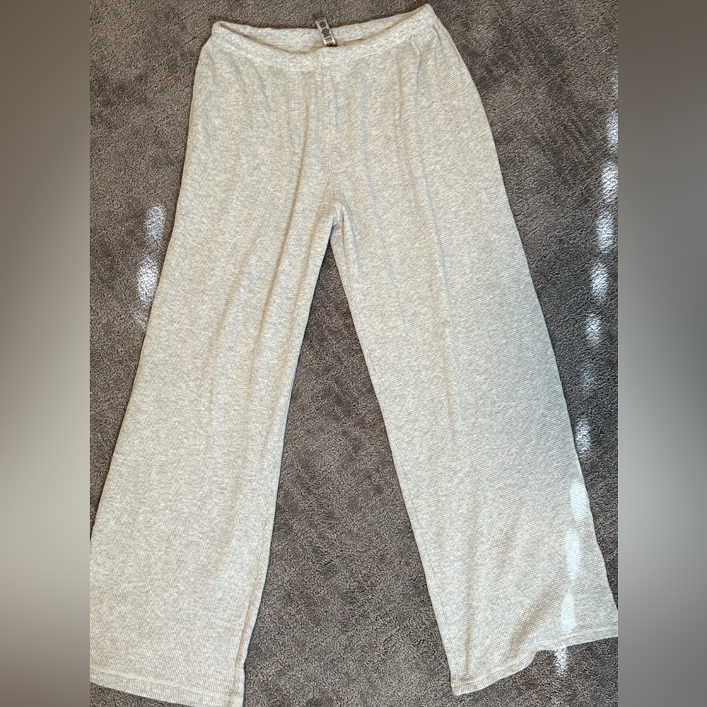 Skims Light Gray Cozzy joggers